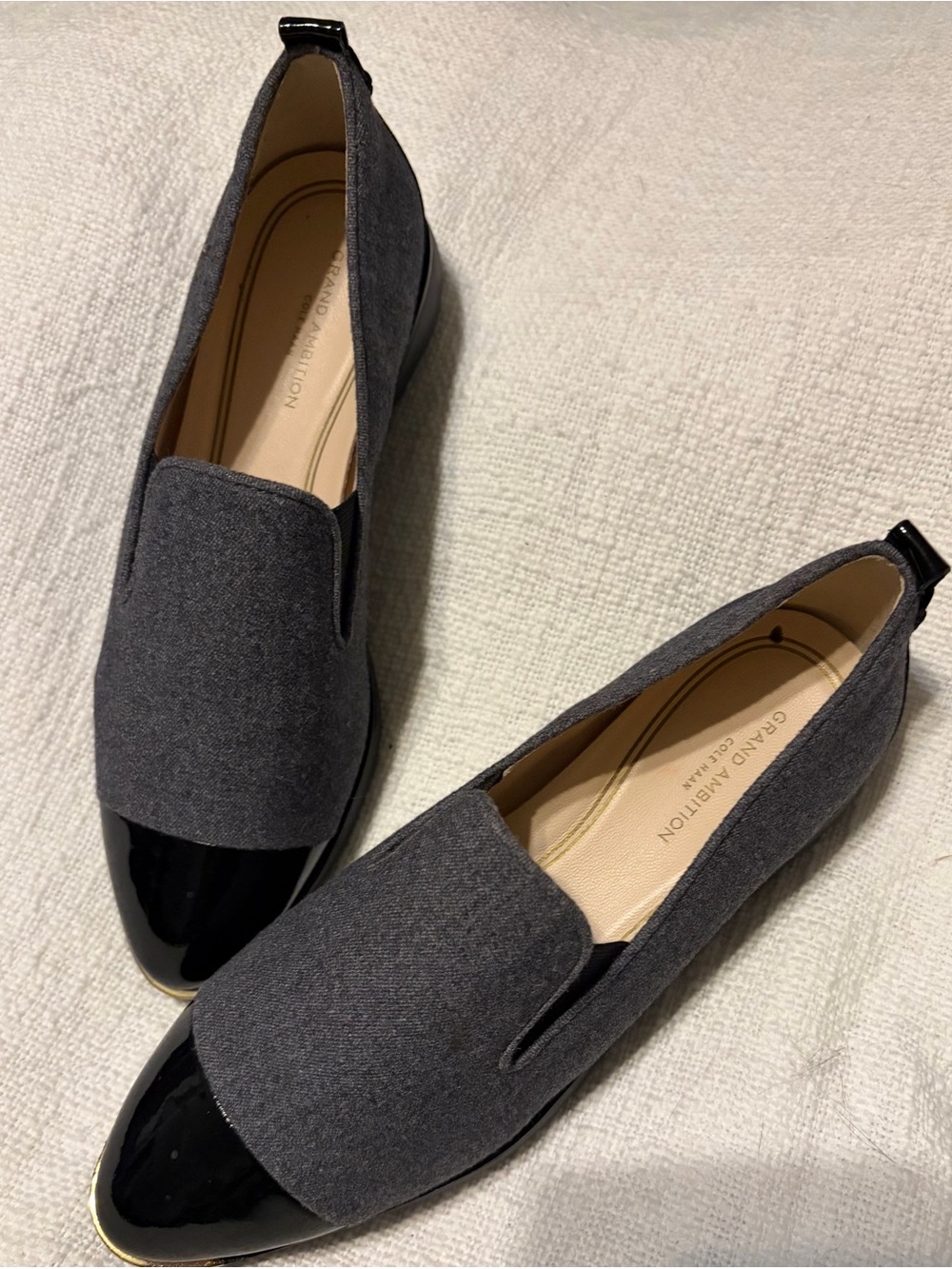 Cole Haan Gray Loafers w/Black Patent Cap Toe & gold toe trim. Size 7B. Like new